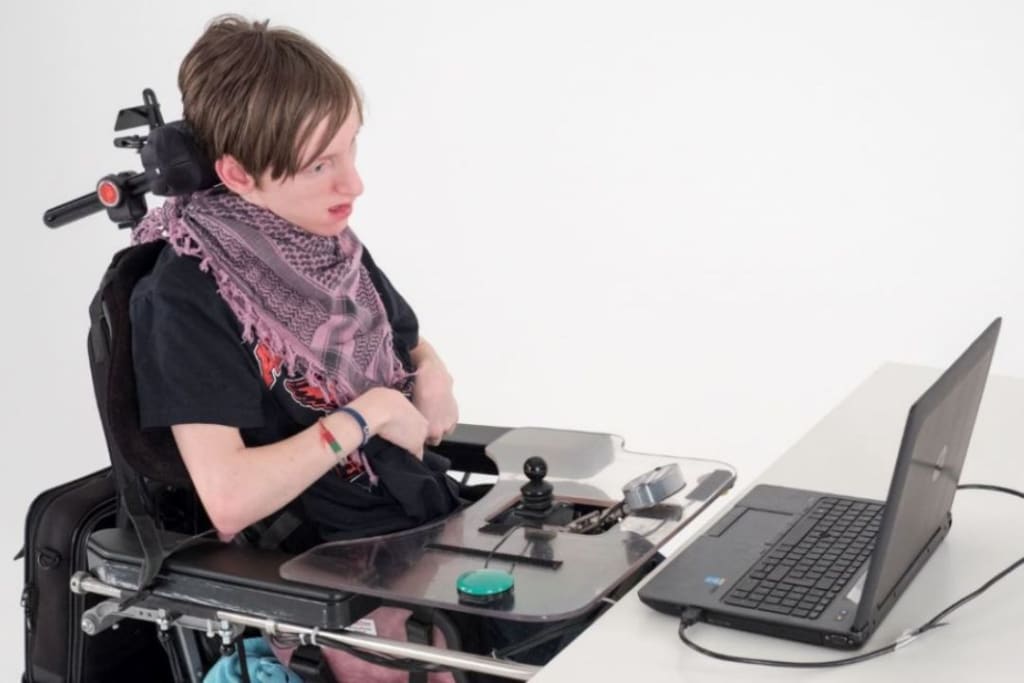 نبوغ، معلولیت نمیشناسد؛ بالهایی برای یادگیری